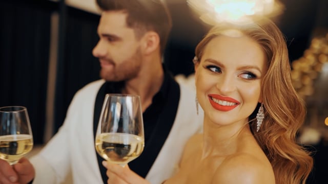 Video Thumbnail: MR Wedding – sesja stylizowana